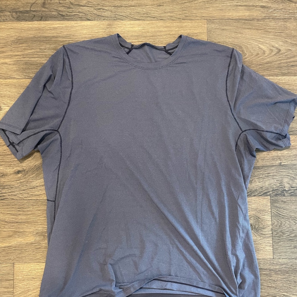 Lululemon XXL tee shirt - 2 shirts - lavender and hunter green